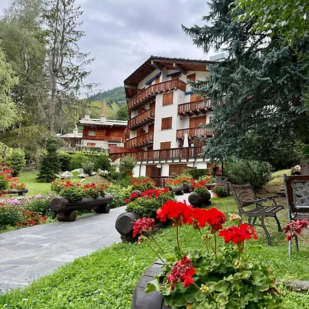 The Courma - Warm 4 Family With Mont Blanc View Apartament